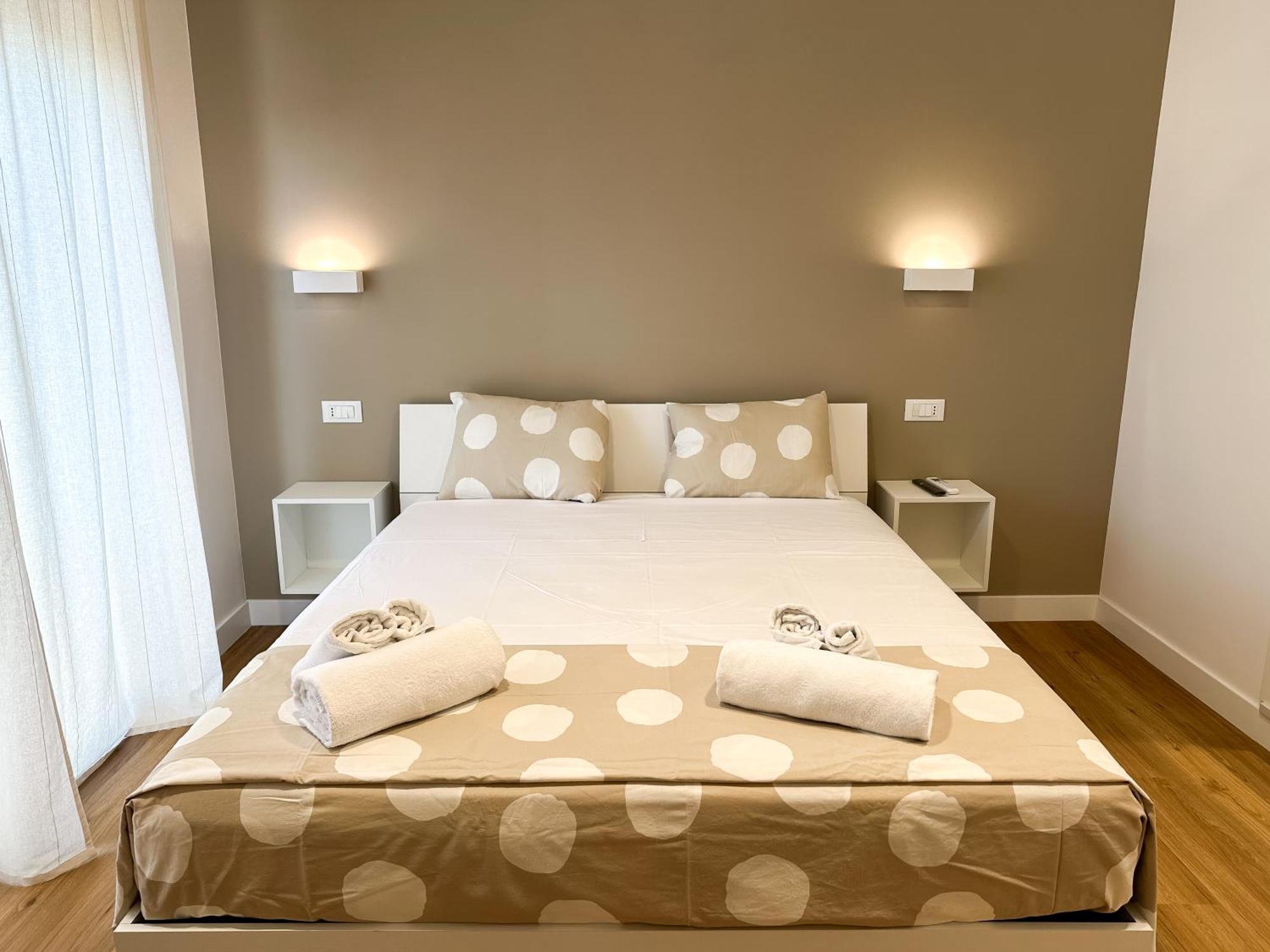 Isola 163 Guest House 피우미치노 외부 사진